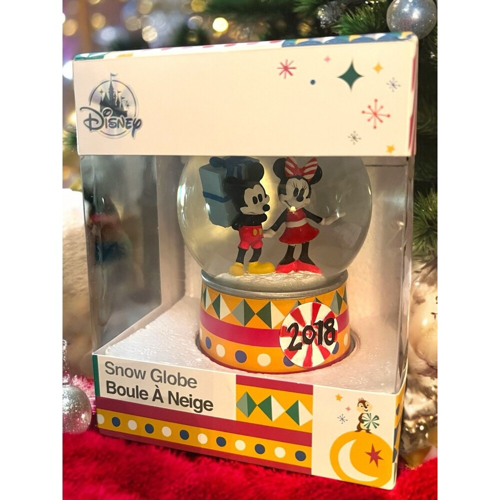 RARE 2018 Disney Store Mickey Minnie Mouse Snow Globe Present Authentic New Rare